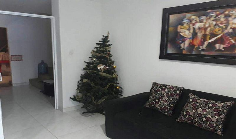 SE VENDE CASA